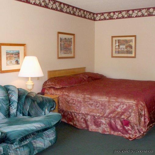 Huntington Inn Room photo